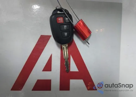 2017 Toyota Corolla Le z USA, uszkodzony, nr VIN 5YFBURHE2HP729538